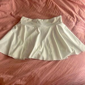 White Tennis Basic Wideband Waist Ruffle Hem Sports Skirt, Size 12 (XL)